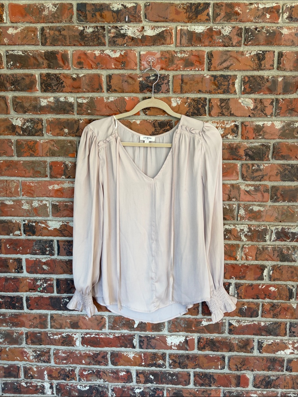 Umgee blouse, Women's V-Neck Long Sleeve Blouse in Light Beige